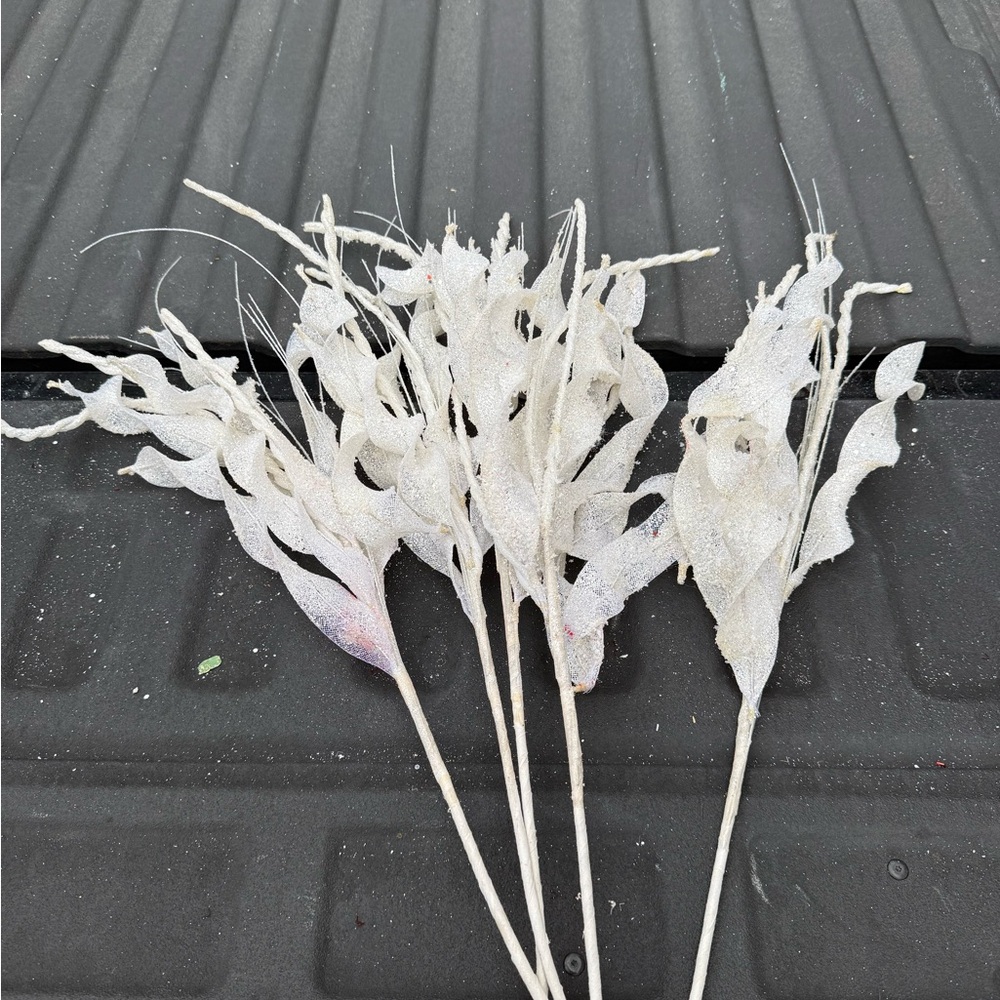 Elegant Cream Decorative picks